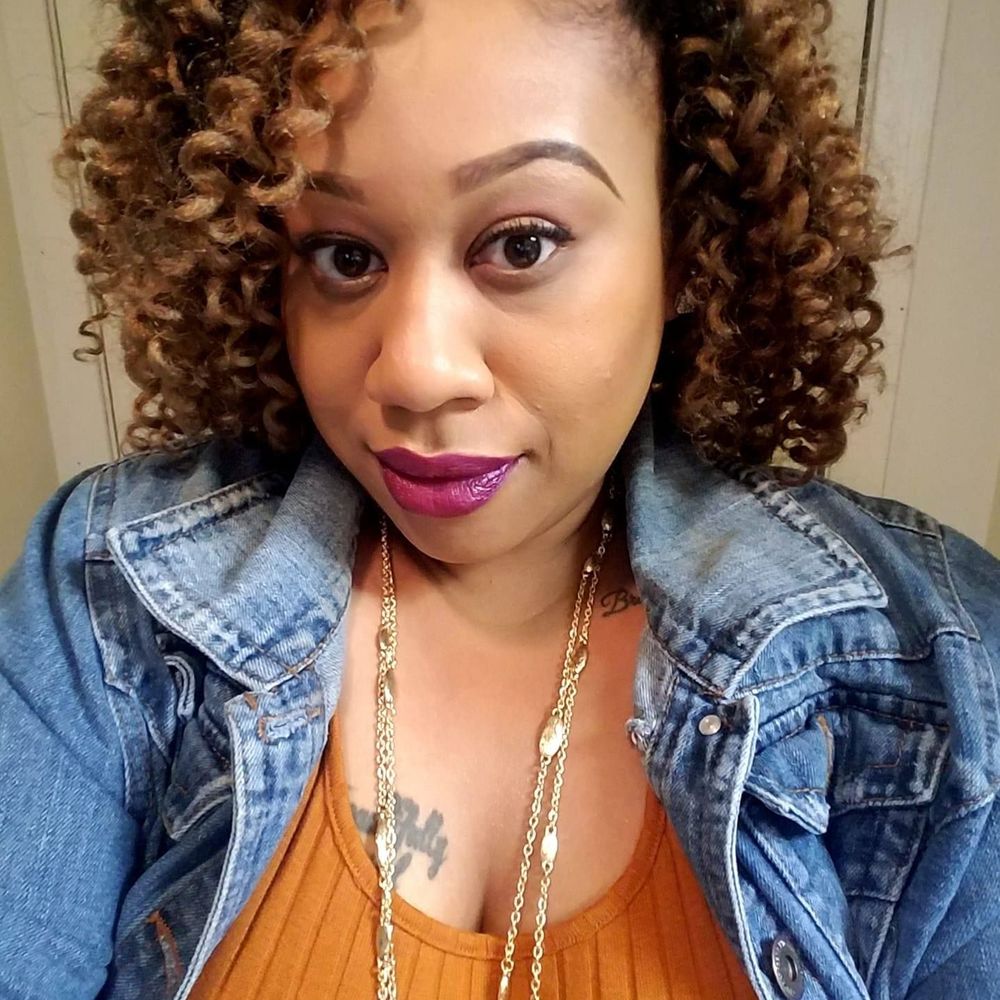 Meet your Posher, Tiffany